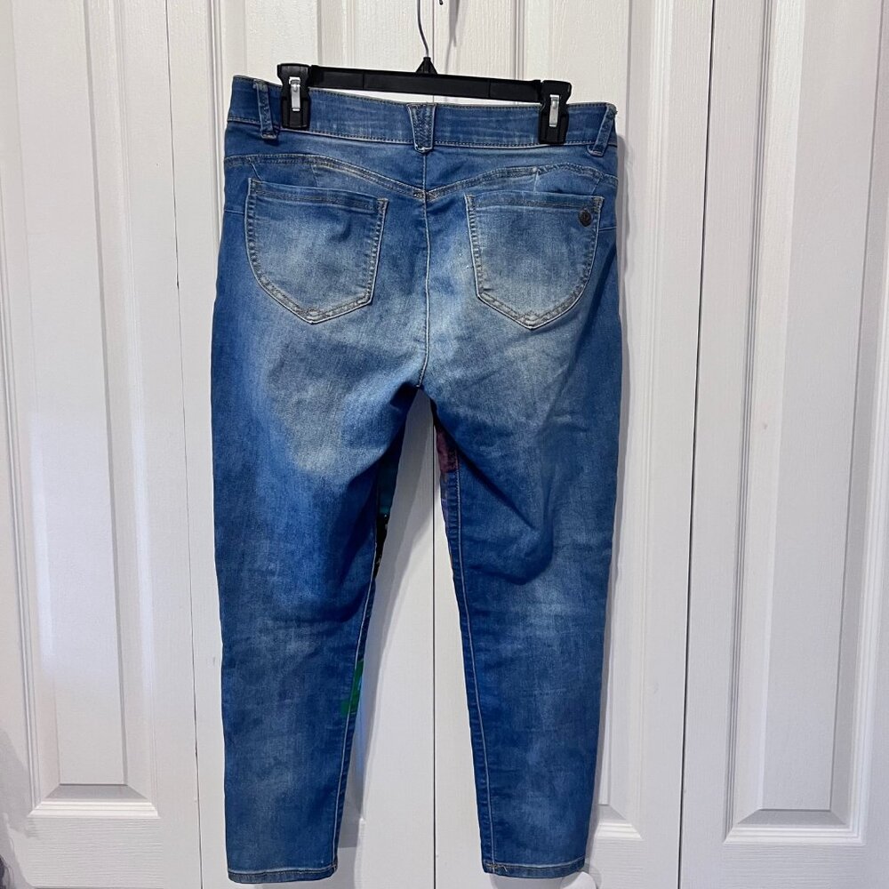 Taylor Swift Songs Democracy "Ab" solution Women's Sz 8 Stretch Cropped Jeans - Picture 8 of 15
